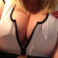 looking for horny men